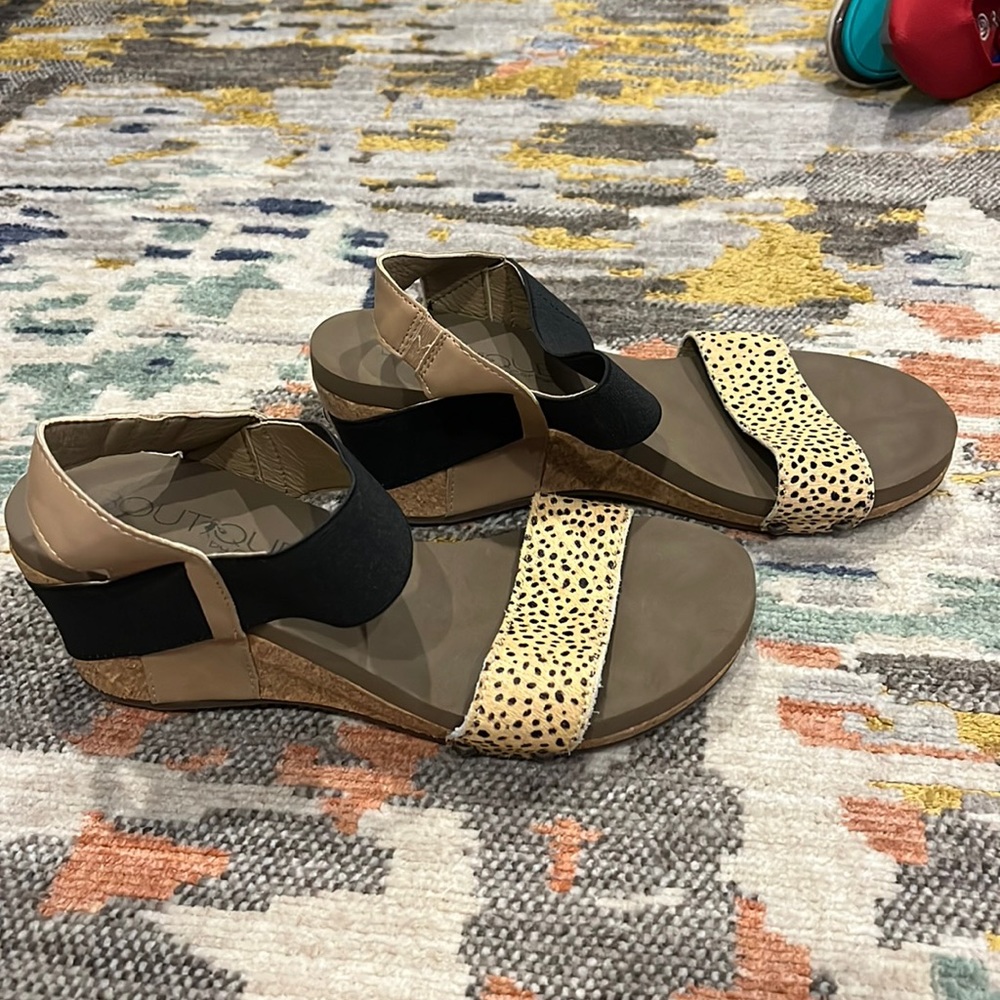 Used Women’s Corkys Wedges Size 8